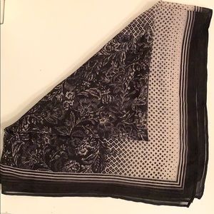 New Ascot/Scarf Black and White Flowers